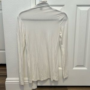 Halogen White Small Turtle Neck Long Sleeve